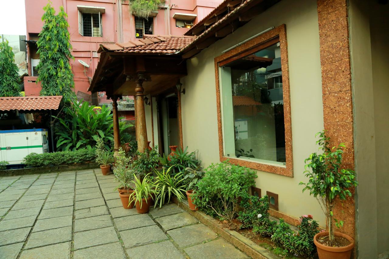 Gurukripa Heritage Hotel Thrissur Exterior photo